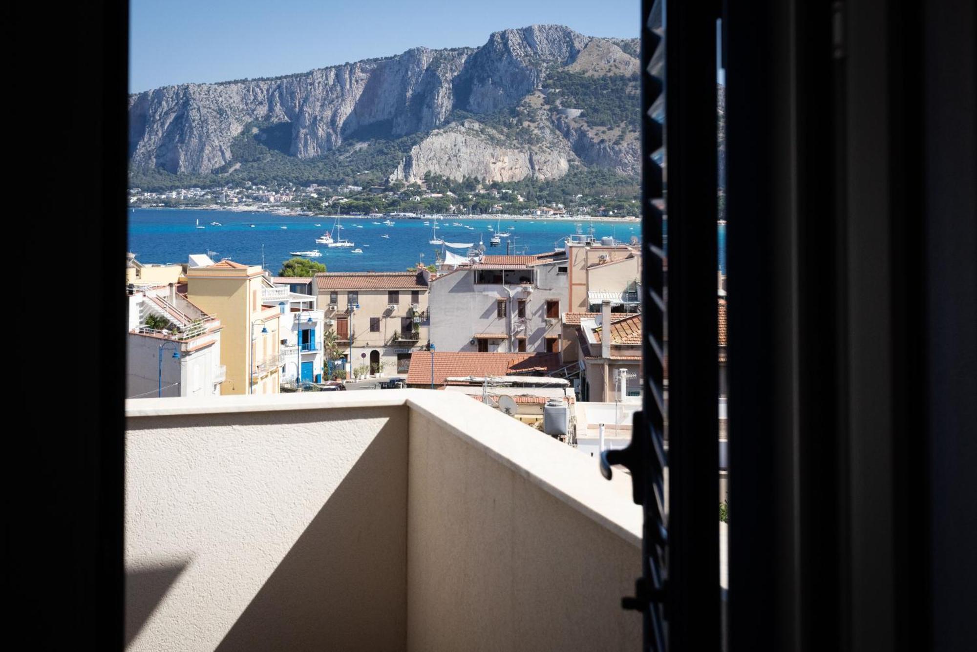 Mondello Glam Hotel & Terrace Екстериор снимка